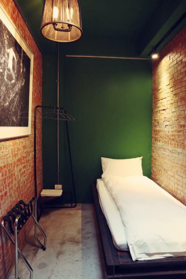 הואליין סיטי Travel Charger Hostel מראה חיצוני תמונה